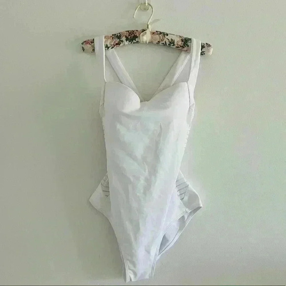 New $168.00 JETS Jessica Allen One Piece Swimsuit Infinity Low Back Sz 10 - Picture 4 of 11